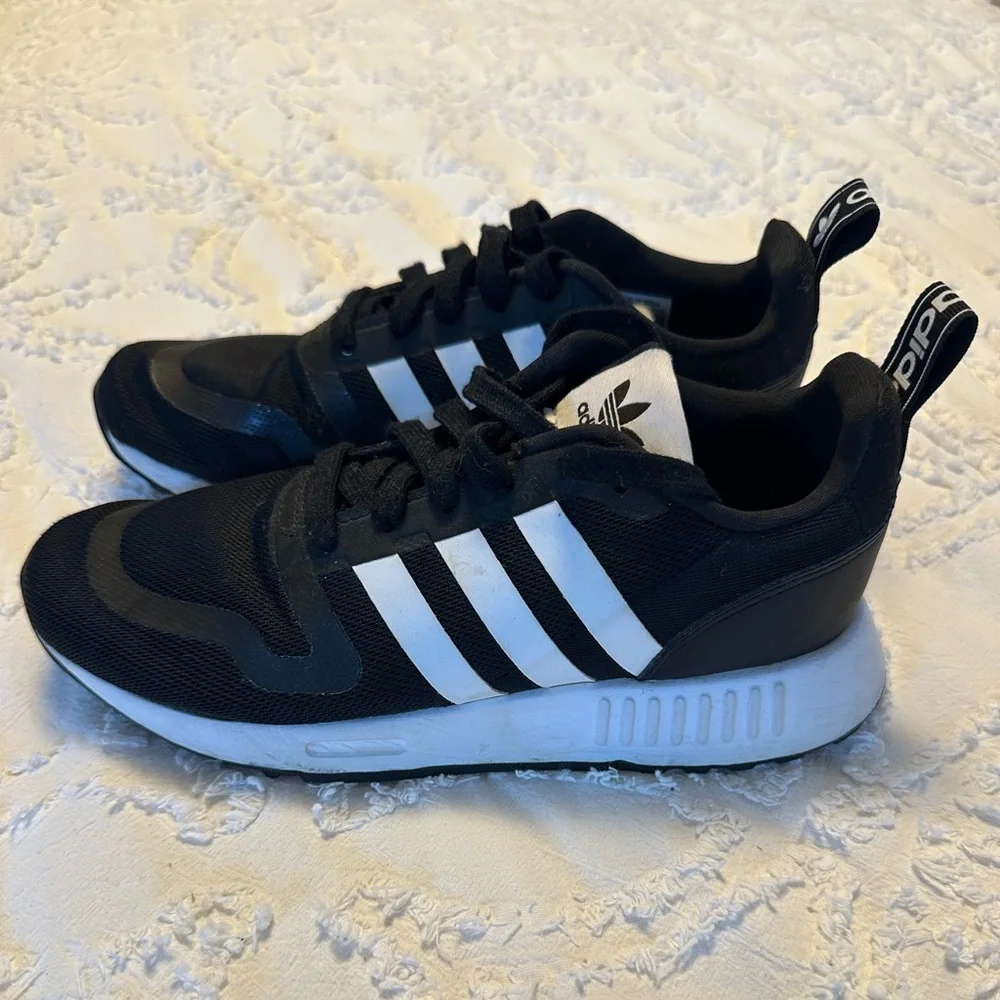 Adidas Black and White Multix Sneakers | Size 5 - Picture 1 of 7